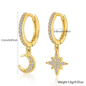 Detailed view of S925 silver star and moon earrings with dimensions and weight info