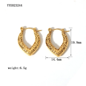 Tableau des tailles de boucles d'oreilles martelées plaqué or 18K, 19,9mm sur 14,4mm