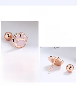 Detailansicht der 925 Sterling Silber Katzenpfote Ohrringe mit rosa Emaille und S925 Stempel