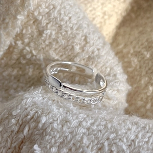 Minimalist double layer silver ring with curb chain detail and adjustable open band