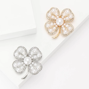 Four-Leaf Clover Brooch Alloy Artificial Pearl Rhinestone Elegant Suit Accessories For Women Fashion Jewelry