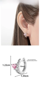 Pink heart hoop earrings details: 1.22cm height, 1.44cm width, and 0.8mm pin thickness