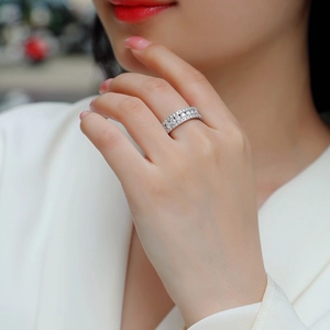 Luxurious multi-row S925 sterling silver ring with moissanite diamonds on a model hand