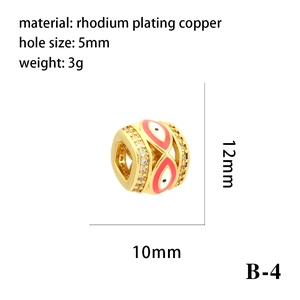 Vue détaillée d'une perle œil grec rose 10x12mm avec zircons et placage en rhodium