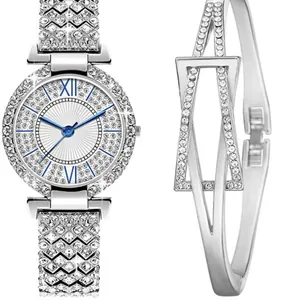 Orologio al quarzo di lusso da donna in argento con bracciale di strass e numeri romani