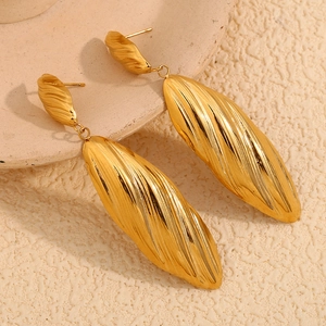 Vintage French Style Long Drop Earrings For Women Stainless Steel With Vertical Stripes Gold Plated Elegant Jewelry