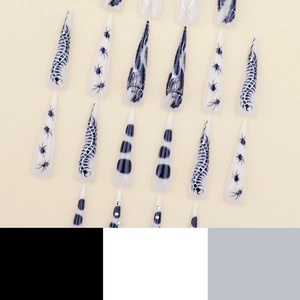 Faux ongles stiletto longs gothiques avec flamme argentée, araignée et croix en 3D