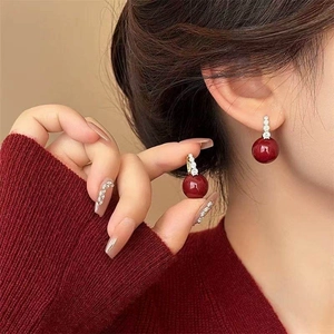 Vintage Red Round Faux Artificial Pearl Dangle Hoop Earrings With Zircon Inlaid Gold Plated Alloy Steel Earring Post For Women
