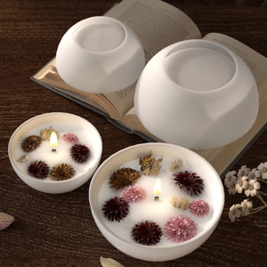 DIY round silicone mold for resin candle cups and flower pots with decorative dried flowers