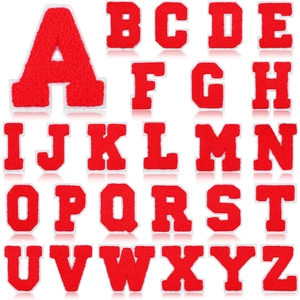 Set di 26 toppe alfabeto in ciniglia rossa A-Z con bordo bianco per decorazioni fai da te