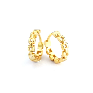 Luxurious geometric gold S925 silver hoop earrings with a textured metal chain design