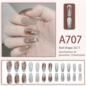 Faux ongles nude marbrés A707 avec paillettes argentées forme cercueil long lot de 24