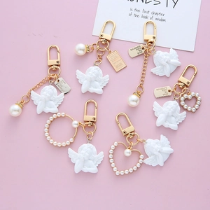 Angel Cupid Keychain Resin Alloy Faux Artificial Pearl Heart Information Tag Pendant Bag Hanging Accessory Vintage Baroque Style Gift