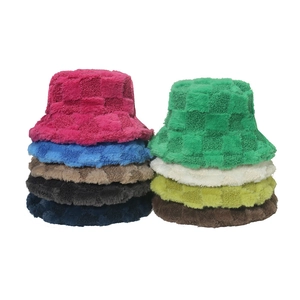 Chapeau Bob En Fausse Fourrure À Damiers Chaud Peluche Hiver Pour Femmes Mode Coupe-Vent Doux