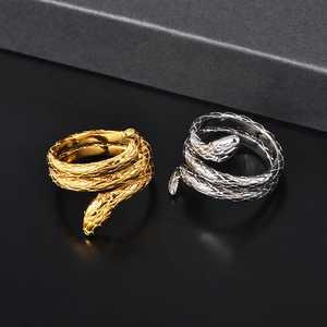 Vintage Stainless Steel Coiled Snake Ring For Women Trendy Gold Silver Electroplated Scale Pattern Animal Finger Jewelry