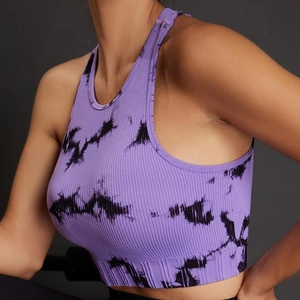 Seamless tie-dye ribbed sports tank top for women in lavender with black spots