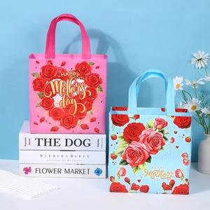 Pink and blue Mother's Day non-woven gift bags with red roses and gold lettering