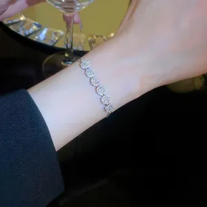 Elegant adjustable zircon round link bracelet for women with premium sparkling finish