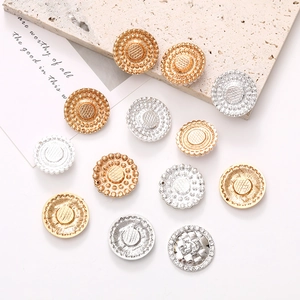 Retro DIY pearl and crystal charms for clogs with vintage gold and silver relief patterns