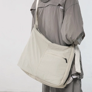 Large Capacity Nylon Crossbody Bag For Women Japanese Style Minimalist Messenger Shoulder Bag Water-Repellent Casual