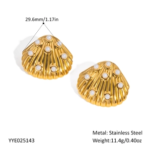 Detailed view of shell-shaped stainless steel earrings with pearl inlays and dimensions