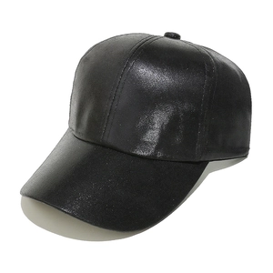 Detail of the glossy black PU leather baseball cap featuring a six-panel structure