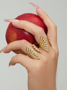 Detail of 18k gold plated stainless steel fan ring with sparkling zircon stones