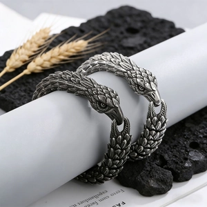 Eagle Head Stainless Steel Bracelet Vintage Punk Biker Jewelry Men's Wristband Feather Texture Retro Style