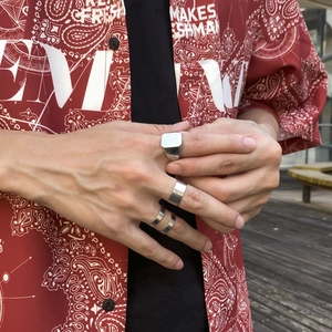 Four-piece silver street fashion ring set for men with minimalist square signet and band rings