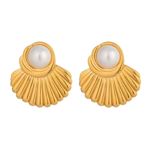 Retro 18K gold plated stainless steel fan-shaped shell earrings with white pearl detail