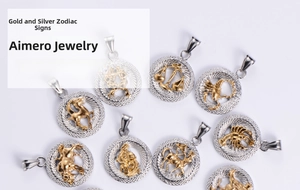 Vue détaillée des pendentifs zodiaque bicolores avec reliefs dorés et bordure tressée