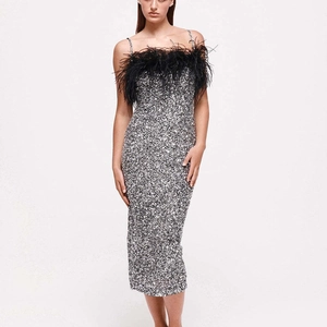 Robe De Soirée Caraco À Paillettes Et Plumes Bodycon Sexy Coupe Ajustée Robe Longue Avec Bretelles En Strass Pour Femme