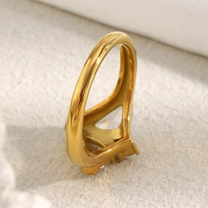 18K gold plated stainless steel butterfly zircon ring for women with polished finish