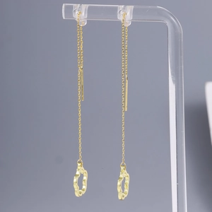 Elegant gold hollow five-petal flower tassel drop earrings for women stylish jewelry