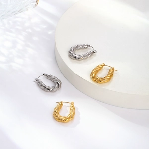 Vintage geometric C-shaped twisted rope hoop earrings in gold and silver stainless steel