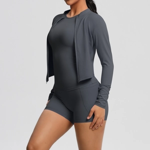 Détails de l'ensemble de yoga 3 pièces gris foncé pour femmes avec veste extensible