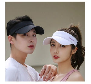 Couples wearing black and white breathable sports sun visors with purple sports embroidery