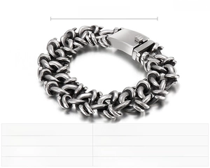 Detailed view of heavy stainless steel curb chain bracelet with 212mm length specs