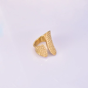 Minimalist 18K gold plated titanium steel open ring with unique crocodile pattern texture