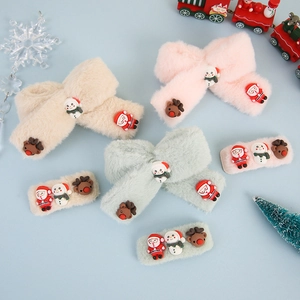 Süße Plüsch-Weihnachtshaarspangen mit Weihnachtsmann- und Rentier-Motiven in Pastell