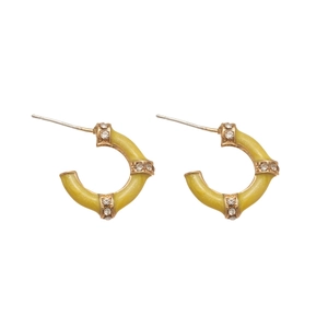 Chic gold-plated C-shape bamboo earrings with yellow enamel and sparkling rhinestones