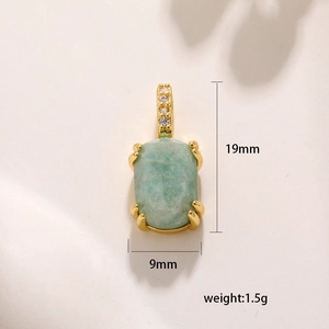 Gold-plated 19x9mm rectangle green stone pendant with crystal inlay and 1.5g weight