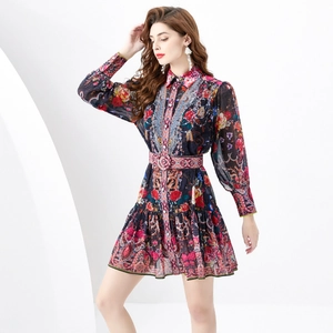 Mini-robe vintage à imprimé fleuri avec col à revers et ceinture imprimée assortie