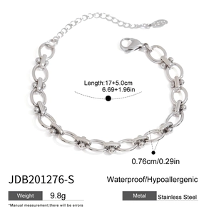 Bracelet trombone en acier inoxydable argenté étanche avec incrustation de zircone