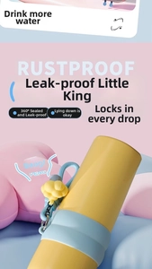 Macro detail of leak-proof lid and 360-degree sealing of yellow insulated water bottle