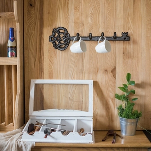 Vintage iron key-shaped wall hook rack with five hooks for mugs and home decor