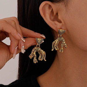 Vintage Gold Leopard Drop Earrings Alloy Animal Shape Jewelry With 925 Sterling Silver Earring Post For Women Fashion