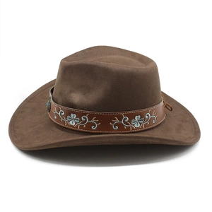 Chapeau de cowboy en daim marron foncé avec broderie florale bleue sur la bande en cuir