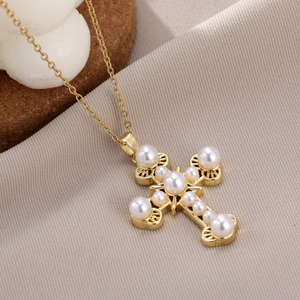 Elegant Cross Pendant Necklace Artificial Pearl Inlaid Copper O-Chain Retro Sweet Jewelry For Women