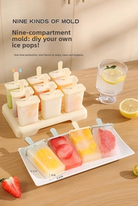 DIY nine-grid popsicle mold set with dimensions 8.5x4.5x2cm on a wooden table